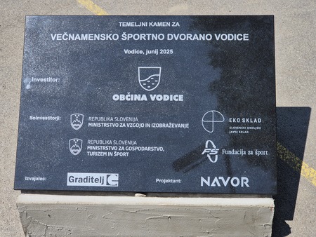 Temeljni kamen VŠD (foto: arhiv OV)